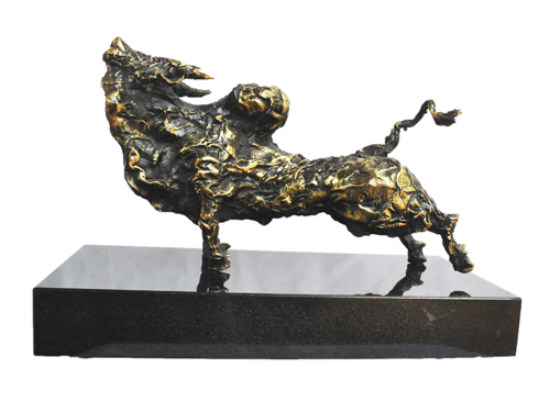 EL06 
Bull - V 
Bronze on Granite  
16 x 7 x 8 inches 
Unavailable (can be commissioned)
